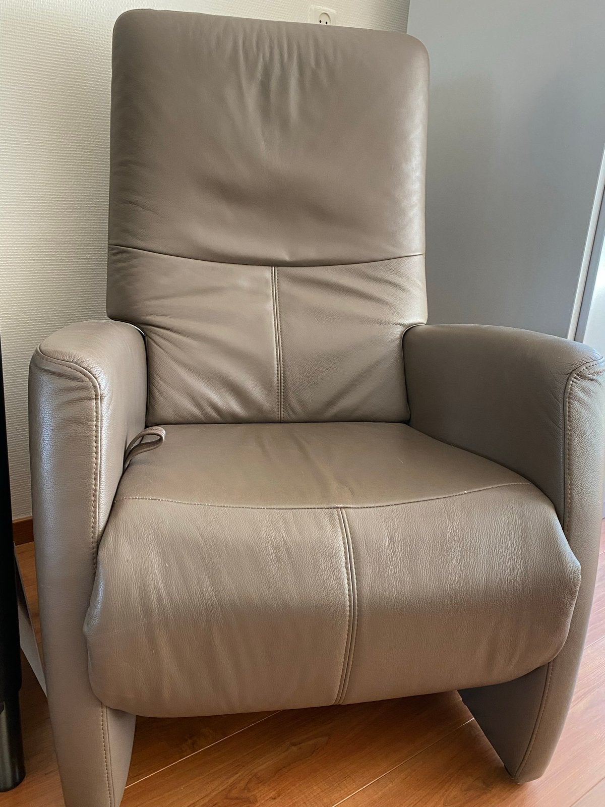 Comfortabele leren relaxfauteuil - Zo goed als nieuw