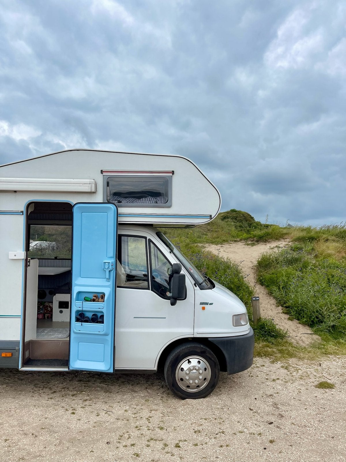 Fiat Ducato 230 Weinsberg Gezinscamper met 5 vaste bedden, Particulier, Half-integraal