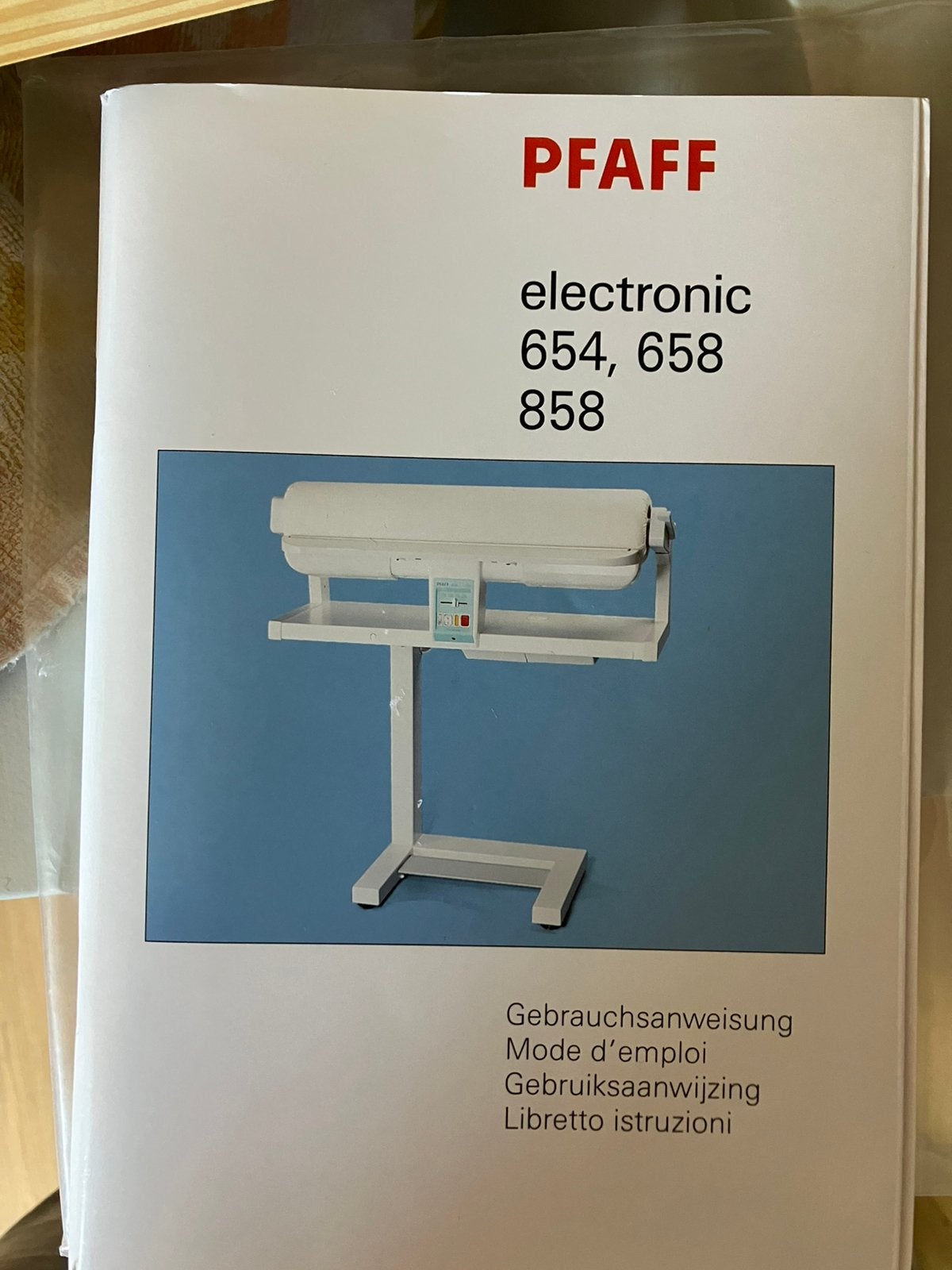 Pfaff professioneel strijkmachine, Ophalen, Zo goed als nieuw