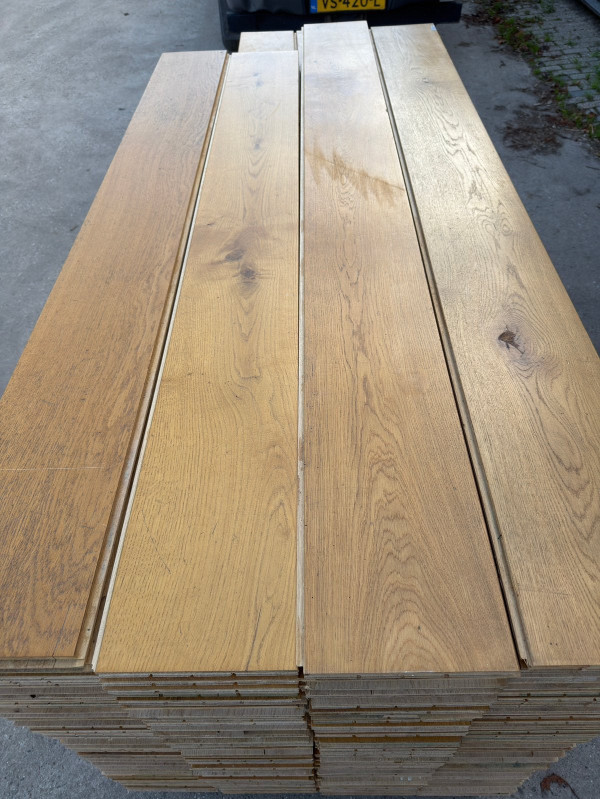 Eiken vloer 83 m2 massieve vloerdelen 21 cm breed 2 cm dik, Ophalen, Vloerdelen of -planken, Zo goed als nieuw, 10 m² of meer