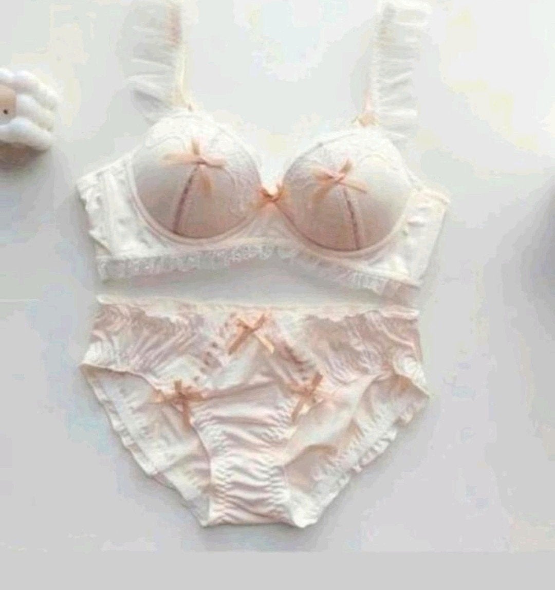 Nieuw Lingerie Setje - Beige/Roze met Voorgevormde Cup, Ophalen of Verzenden, Beige, Setje