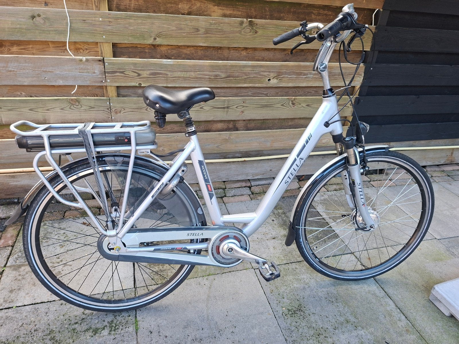 stella modena 28 inch Ebike damesfiets

Stella Modena
28 inc, Fietsen en Brommers, 51 tot 55 cm, Ophalen, Zo goed als nieuw, Overige merken