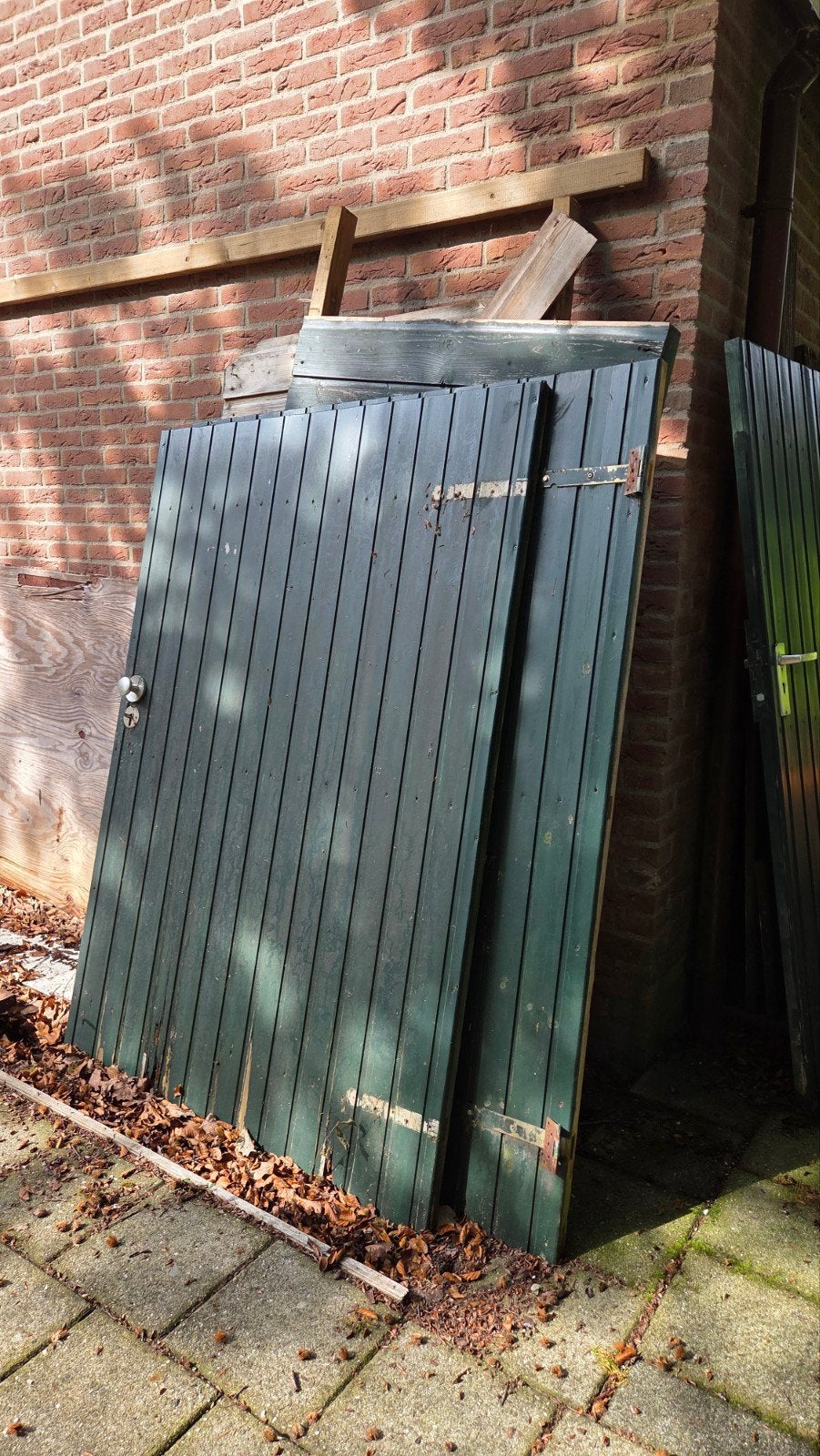 Houten opslag met 2 zijwanden en 3 deuren, Tuin en Terras, Ophalen, Gebruikt, Hout, Overige typen