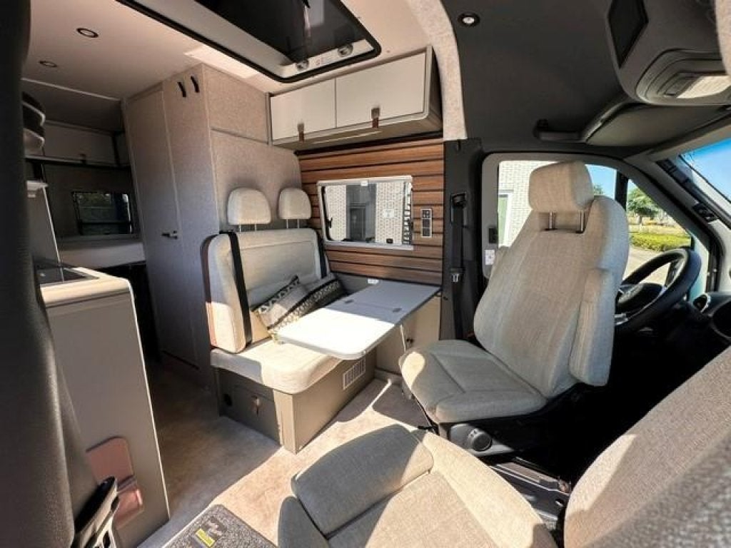 Hymer Grand Canyon S 600 4x4 FULL OPTIONS 11-2025, Automaat, Ringverwarming, ESP-stabiliteitscontrole, Bedrijf