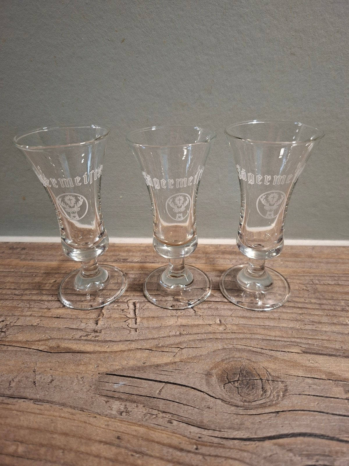 Jagermeister borrelglaasjes op voet, Ophalen of Verzenden, Zo goed als nieuw, Borrel- of Shotglas