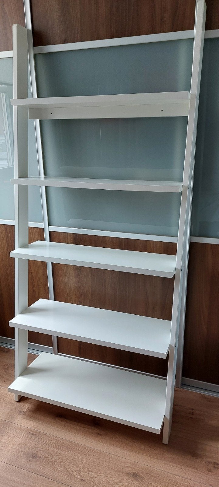 Boekenkast / boekenrek / wandrek, Ophalen, Zo goed als nieuw