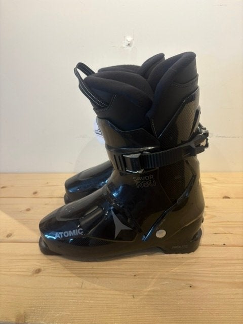 Atomic Savor 80 Heren skischoenen maat 28,5 (43) Gebruikt, Sport en Fitness, Skiën en Langlaufen, 160 tot 180 cm, Info@atomic.com
