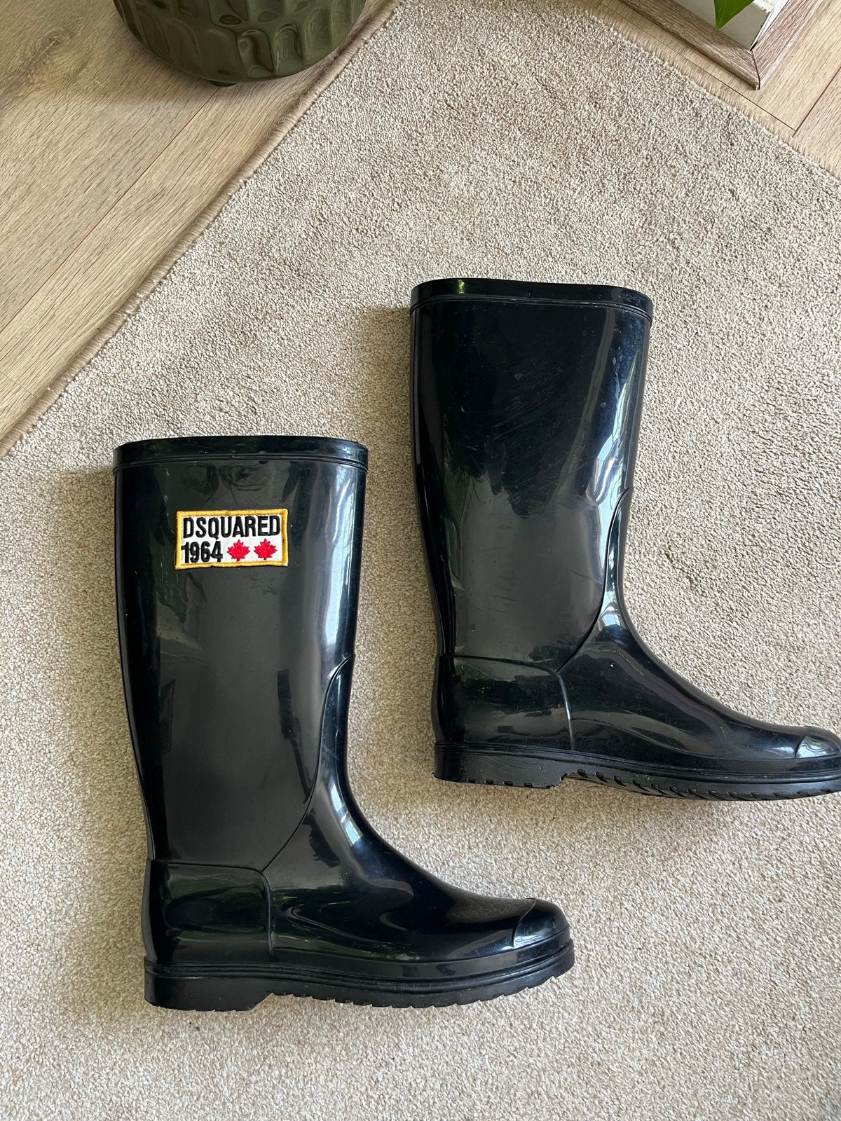 Nieuwe Dsquared2 regenlaarzen - Zwart, Kleding | Dames, Schoenen, Ophalen of Verzenden, Nieuw, Zwart, Regenlaarzen
