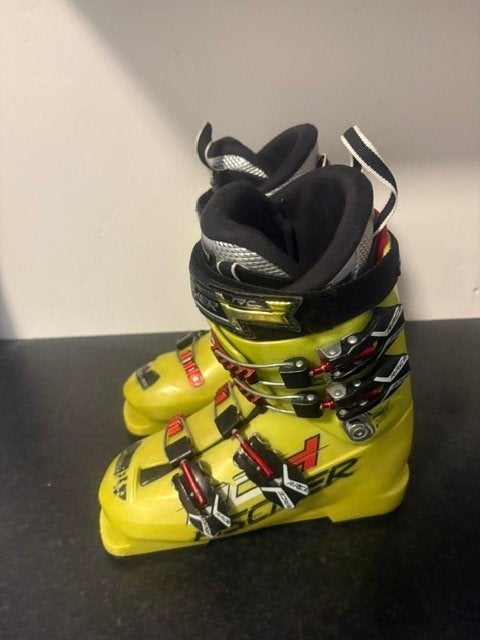 Fischer RC4 Race 70 kinder skischoenen maat 22,5 (35), 100 tot 140 cm, Schoenen, Ophalen of Verzenden, Skiën