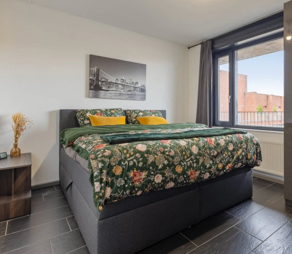 Tweepersoonsbed 180x200 cm met veel opbergruimte, Ophalen, Steigerhout, Tweepersoons, Zo goed als nieuw
