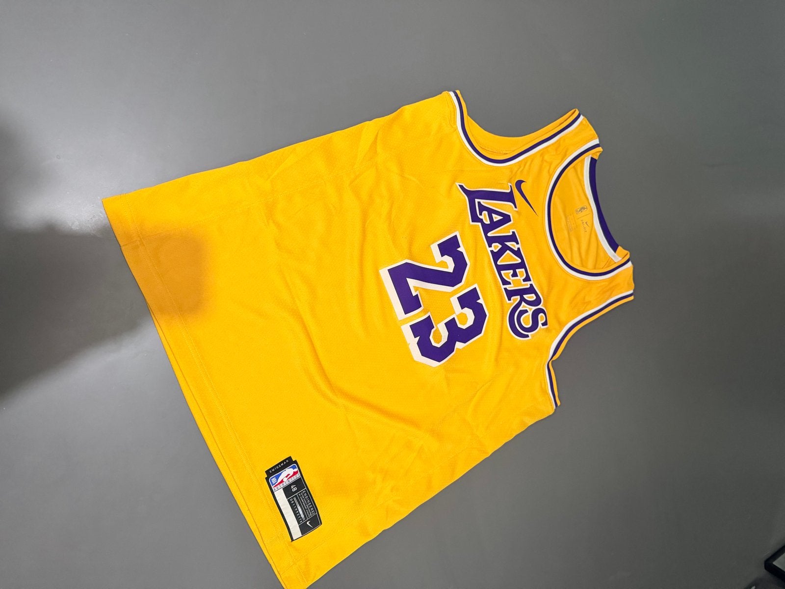 NBA Lakers LeBron James Jersey - Maat L, Ophalen of Verzenden, Zo goed als nieuw, Overige typen