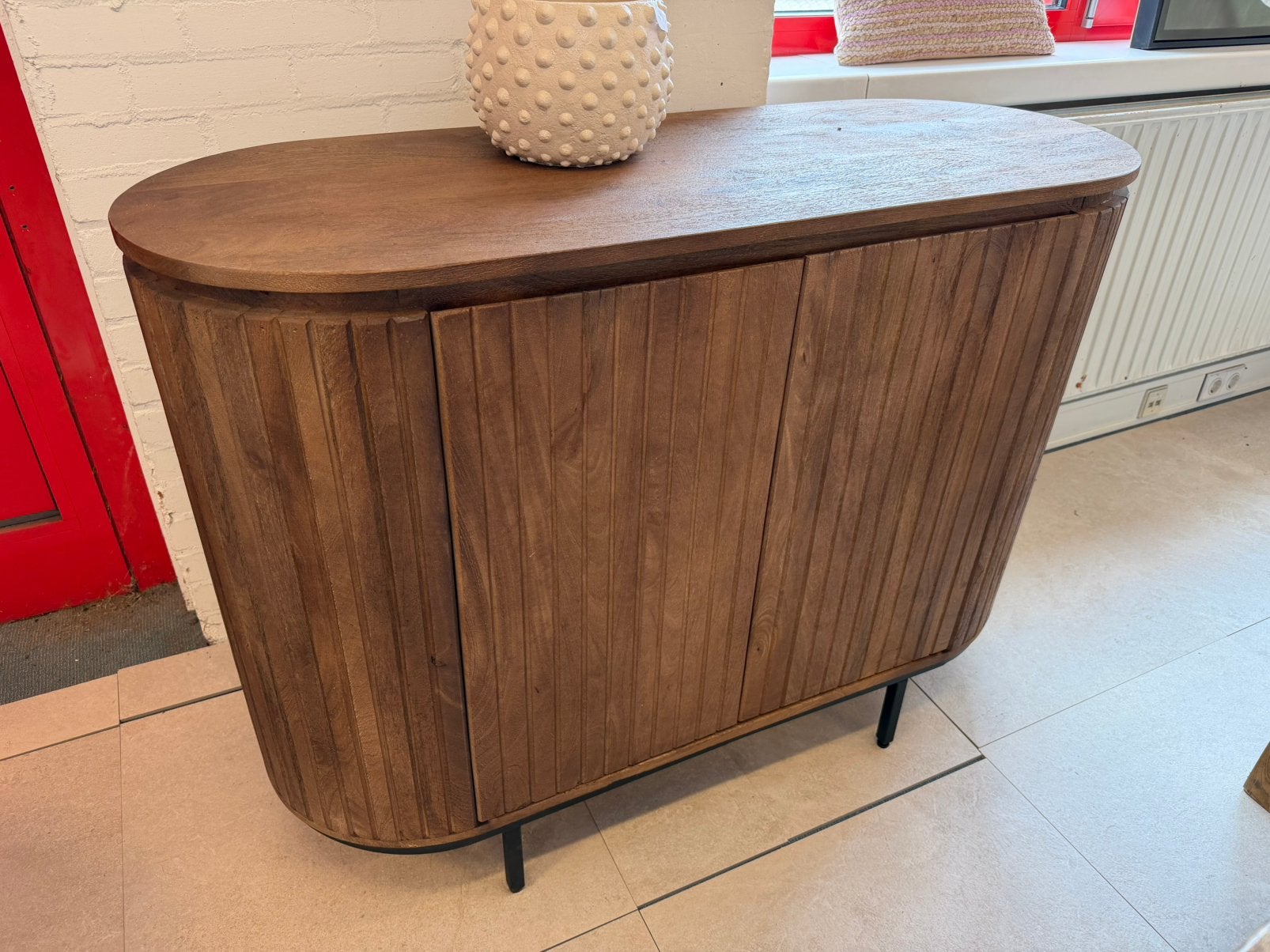 Magazijn leegverkoop dressoir retro Remo mangohout ribbel, Hout, Nieuw, Ophalen of Verzenden, Info@wkhome.nl