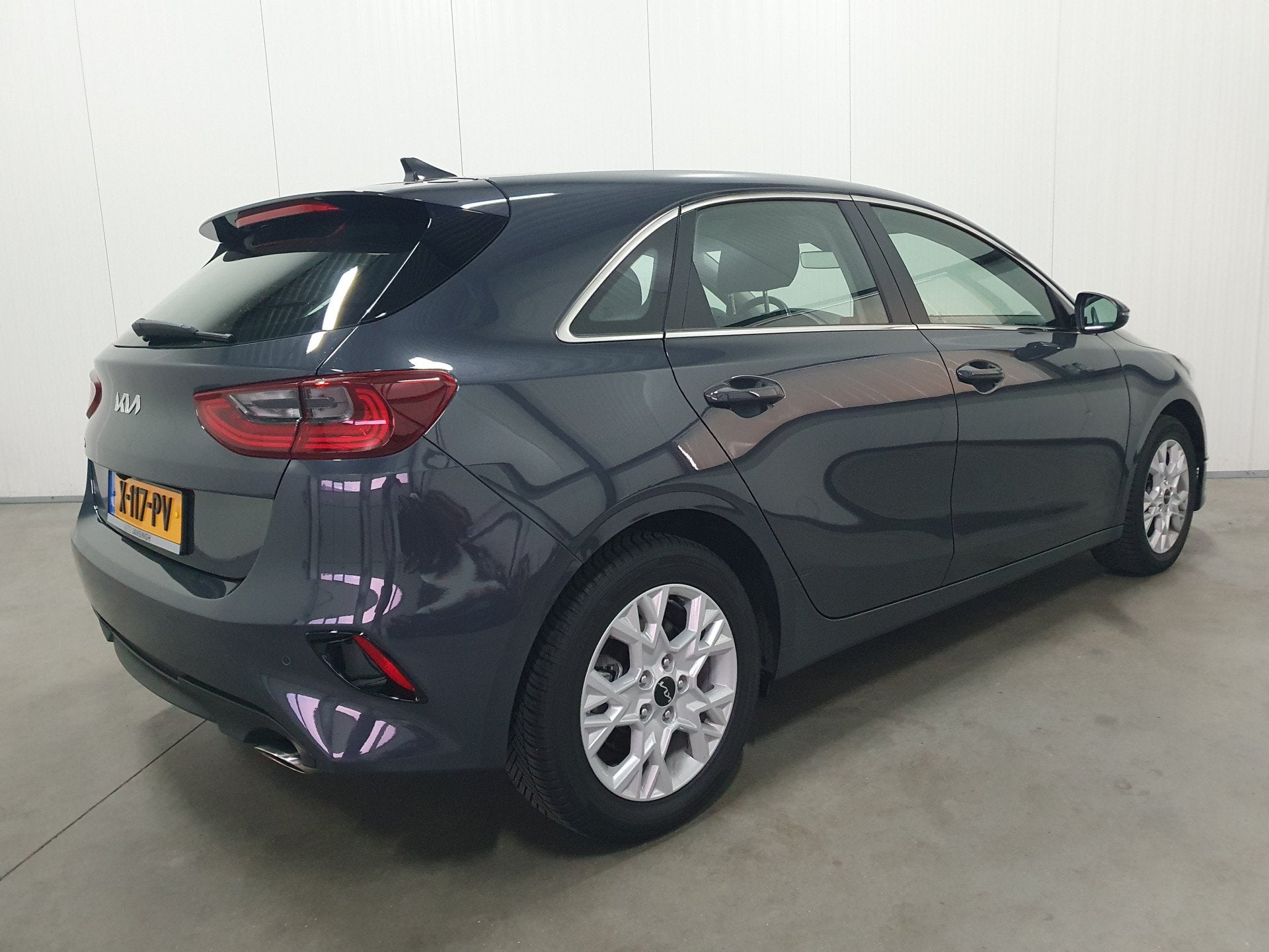 Kia Ceed 1.0 T-GDi DynamicLine NAVI/PDC/LED/CRUISE/CLIMA ., Stof, Gebruikt, Euro 6, Origineel Nederlands