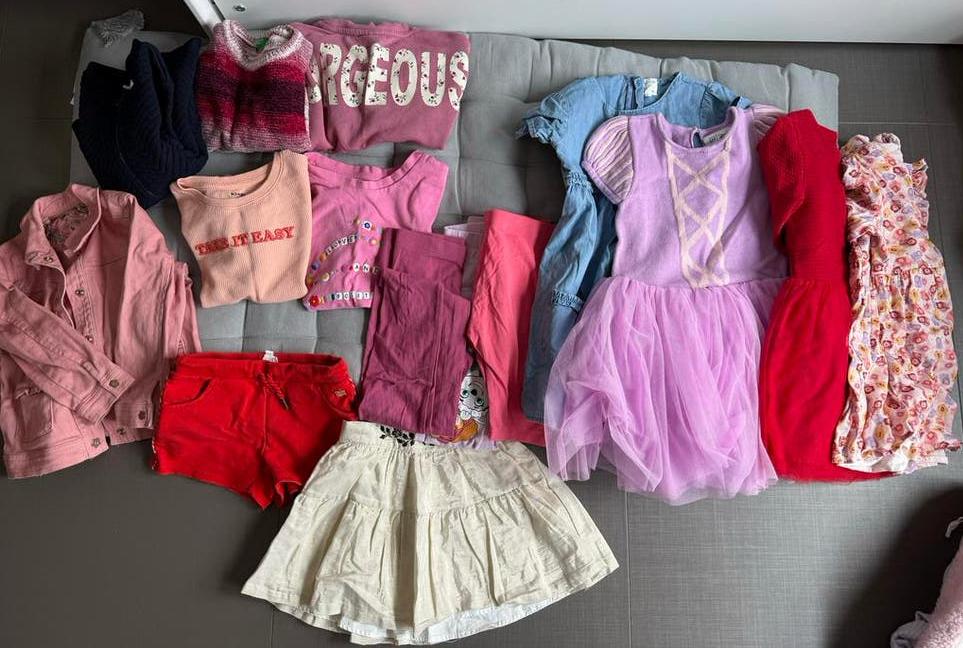Kledingpakket voor meisje (maat 104) - 15 stuks, Ophalen of Verzenden, Zo goed als nieuw, Maat 104