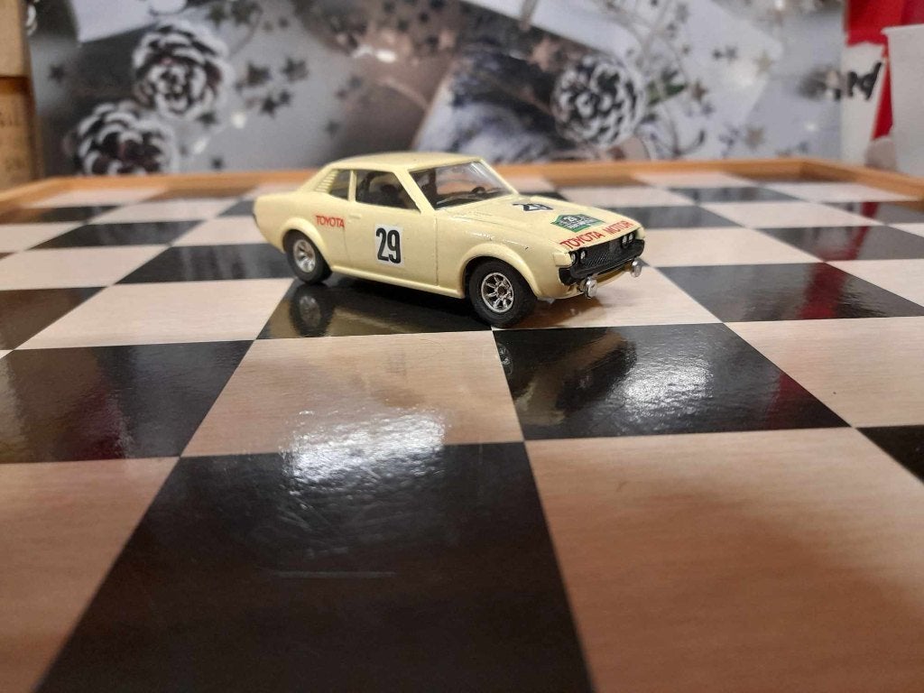 solido toyota celica ta22 rally creme 1;43, Ophalen of Verzenden, Zo goed als nieuw, Auto, Solido