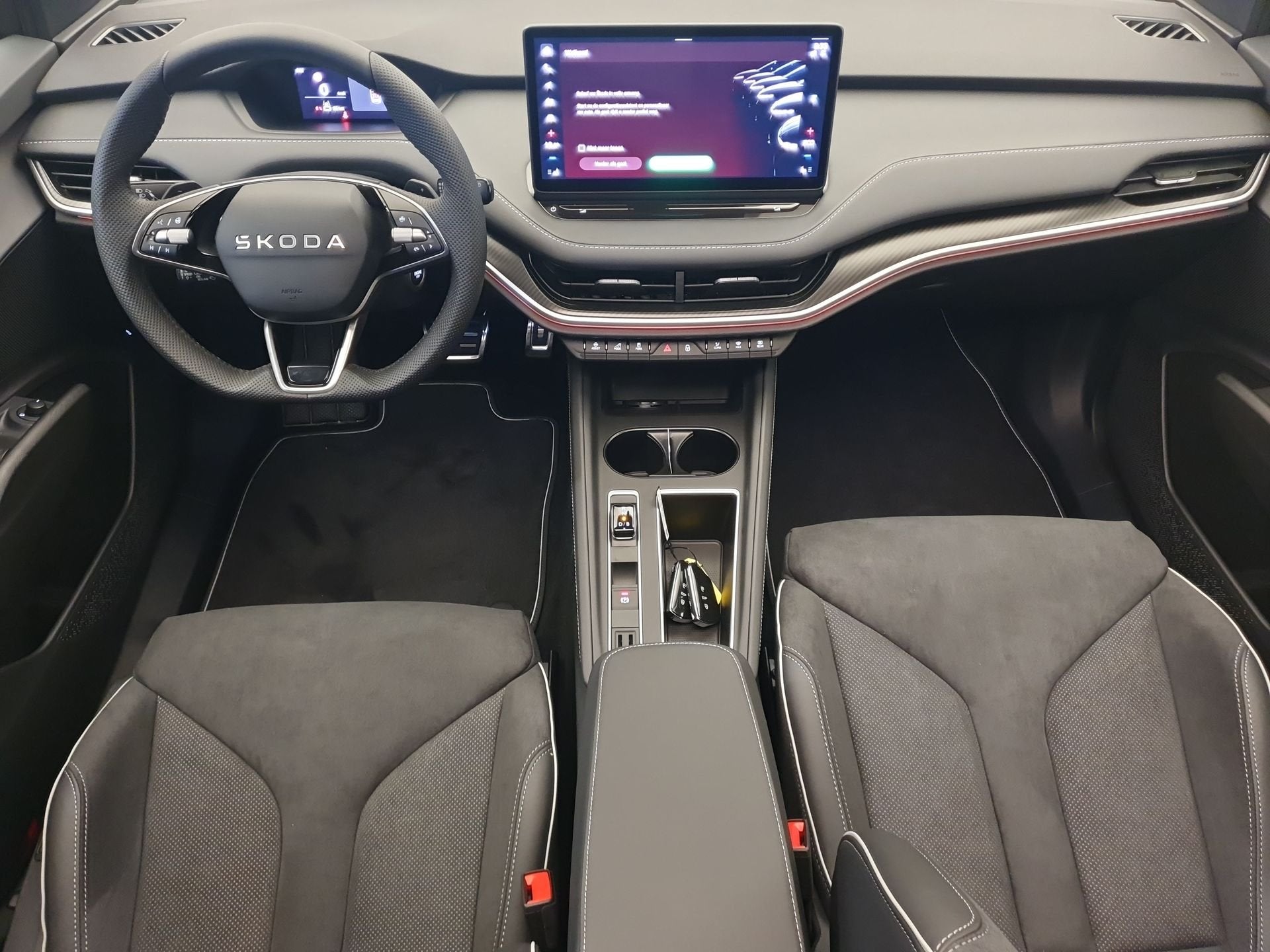 Skoda Enyaq 85 Sportline 82 kWh 286pk 2.000kg trekgewicht, P, Auto's, Automaat, Achterwielaandrijving, Zwart, Nieuw