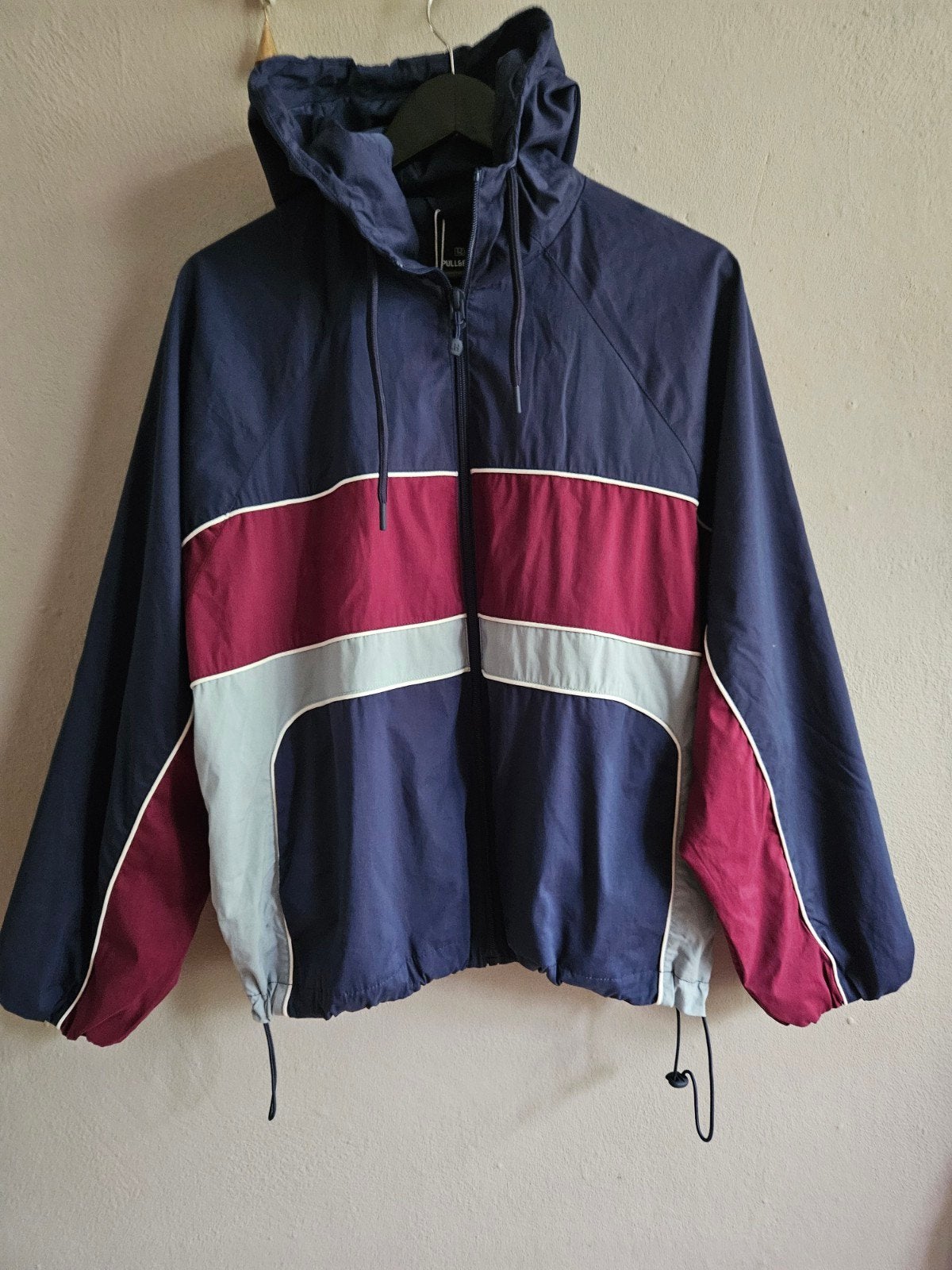 Pull&Bear Windjack Maat M - Nieuw met kaartje, Maat 38/40 (M), Nieuw, Ophalen of Verzenden, Pull&Bear