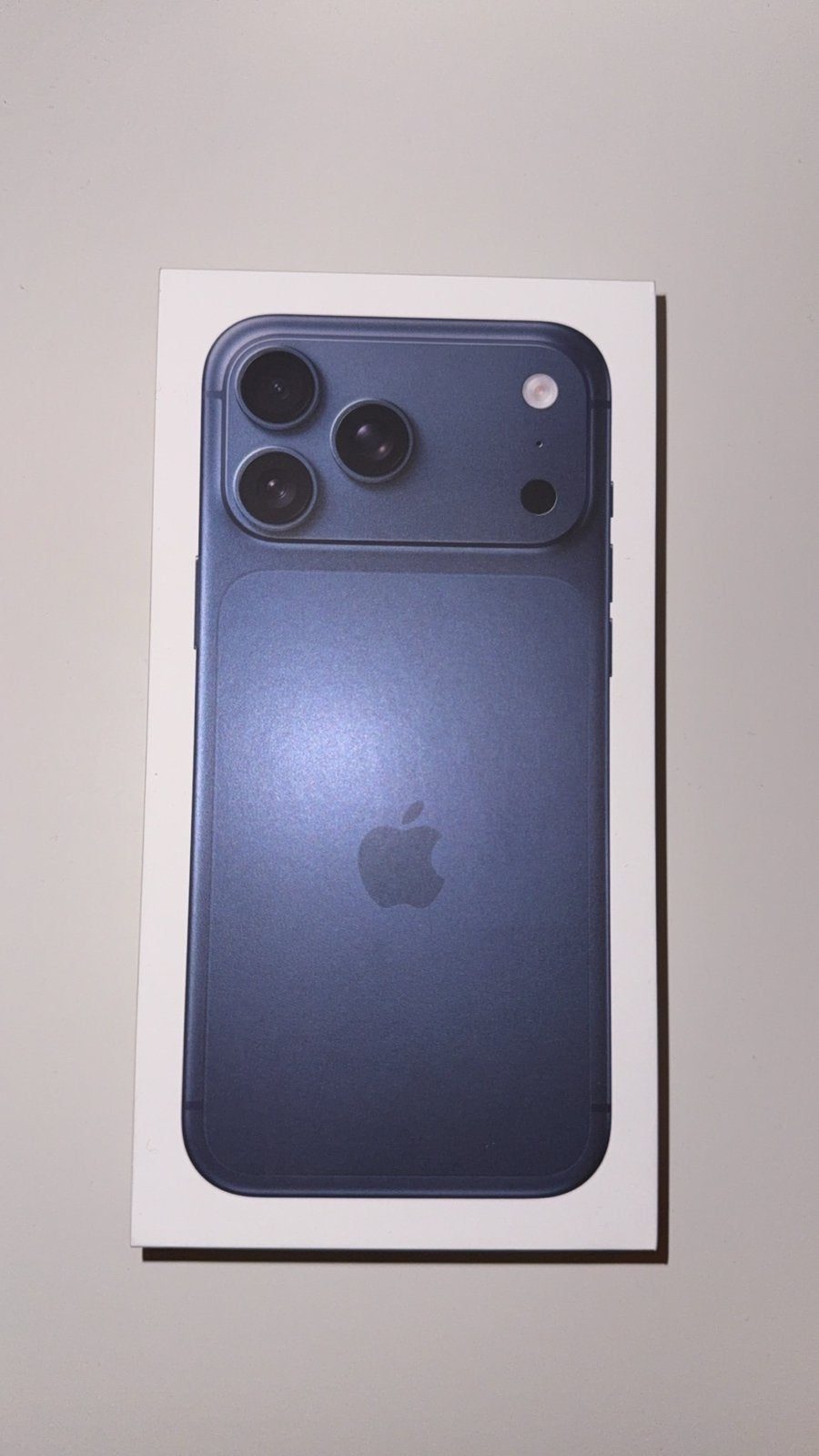 Iphone 17 Pro Max In doos | 1TB, Telecommunicatie, Mobiele telefoons | Apple iPhone, Ophalen of Verzenden, Zo goed als nieuw, 1 TB