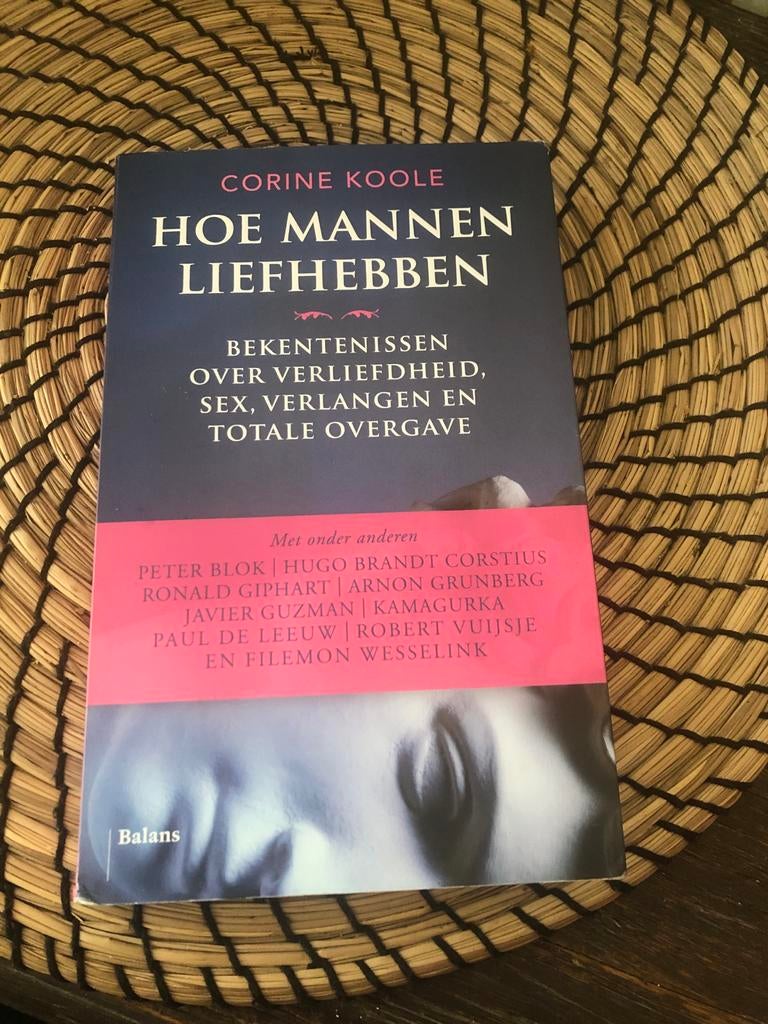 Hoe Mannen Liefhebben - Corine Koole (Boek), Boeken, Ophalen of Verzenden, Zo goed als nieuw, Nederland