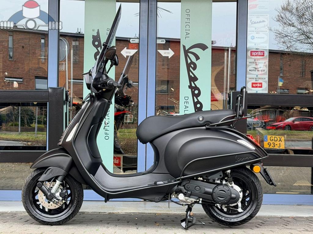 Nieuwe Custom Vespa Sprint Sprint Black on Black 0KM 2026, Fietsen en Brommers, Scooters | Vespa, Ophalen, Overige modellen, Maximaal 45 km/u