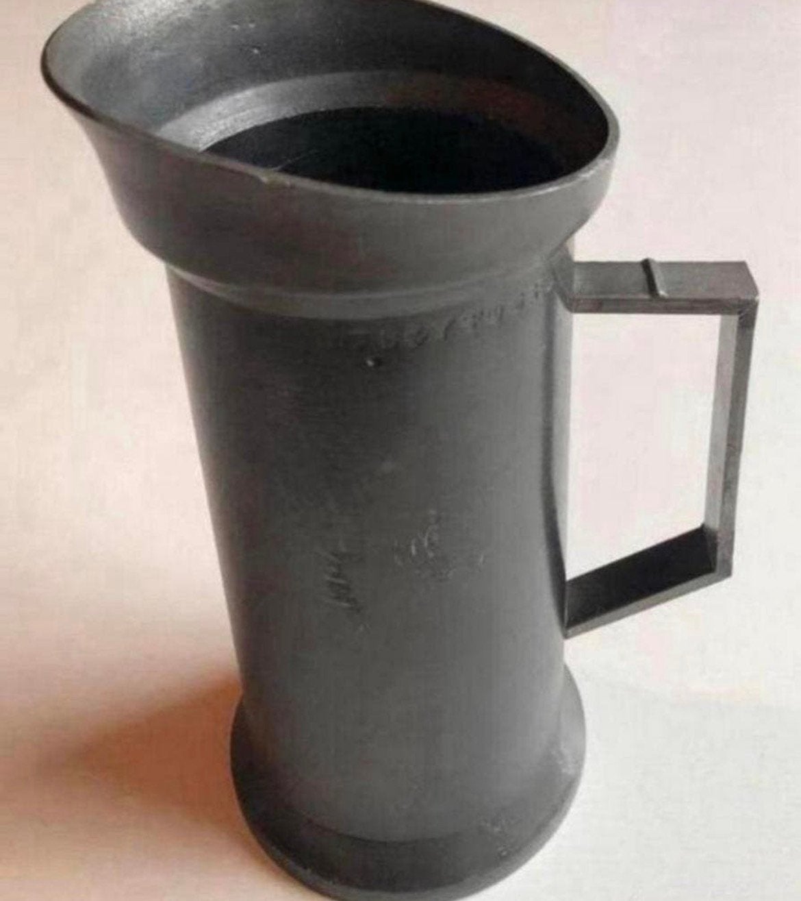 Tinnen maatbeker 1/2 liter Engeltjes Tin gemerkt, Antiek en Kunst, Antiek | Tin, Ophalen of Verzenden