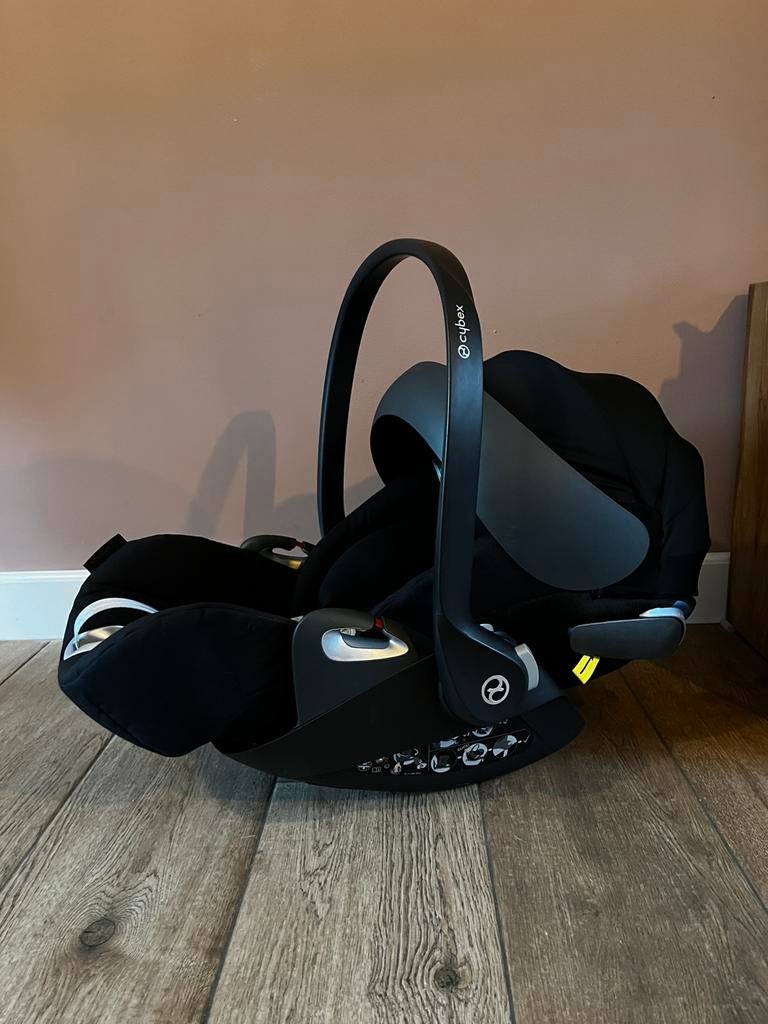 Cubex cloud Z + draaibare base, Kinderen en Baby's, Autostoeltjes, Zo goed als nieuw, Overige merken, 0 t/m 13 kg, Isofix, Verstelbare rugleuning