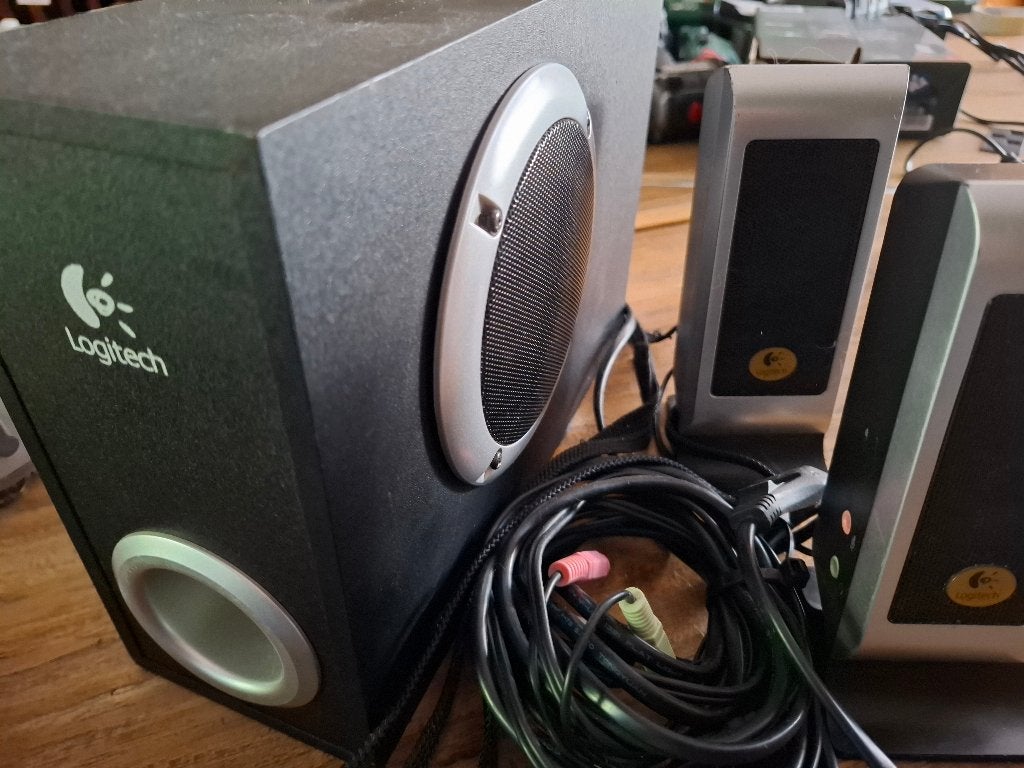 Logitech S200 30-Watt pc-speakers met subwoofer, Ophalen of Verzenden, Gebruikt, Audiokanaal 2.1, Logitech