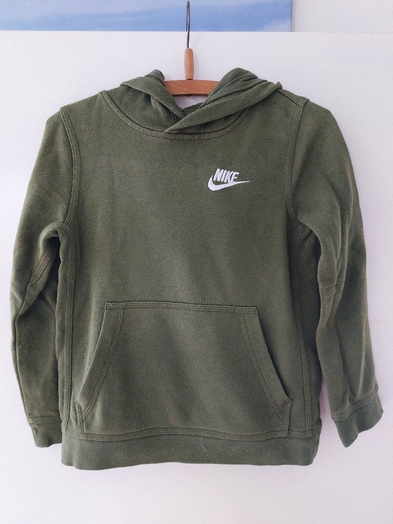 'Mooie NIKE hoody/sweater, donkergroen, mt 122/128, Kinderen en Baby's, Kinderkleding | Maat 122, Trui of Vest, Ophalen of Verzenden
