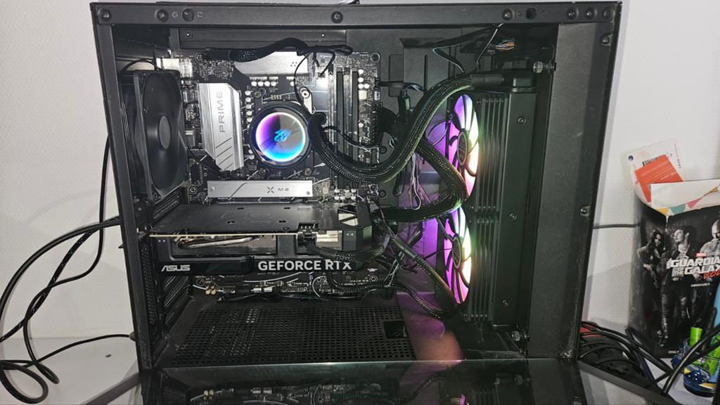Gaming PC met RTX 4060 Ti, Ryzen 5 7600X, 32GB RAM, Computers en Software, Desktop Pc's, Ophalen, Gebruikt, 32 GB, 2TB