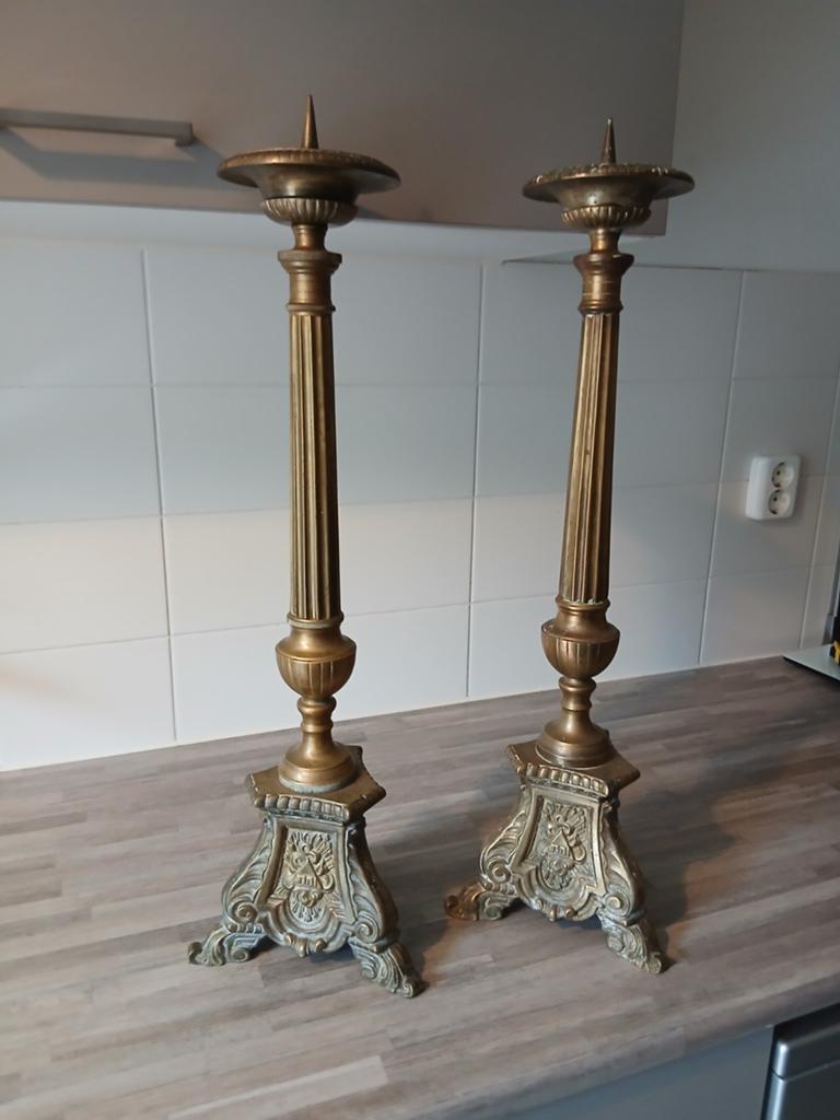 Stel antieke koperen kerkkandelaren, Ophalen of Verzenden, Koper of Brons