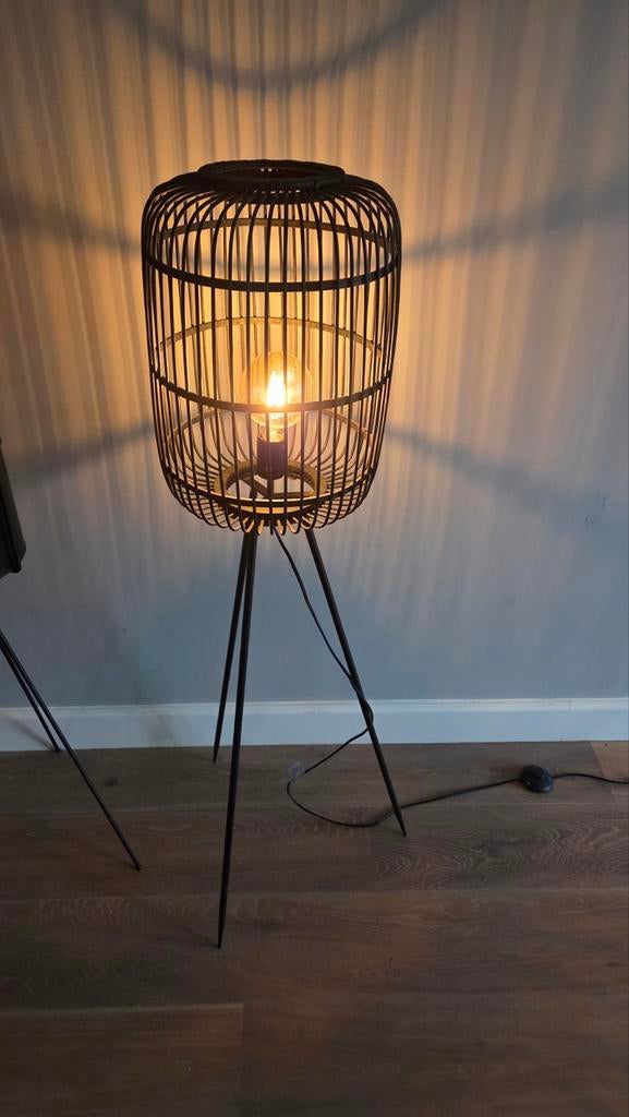 Moderne zwarte vloerlamp 125cm, Ophalen, Gebruikt, 100 tot 150 cm, Modern, industrieel,  design