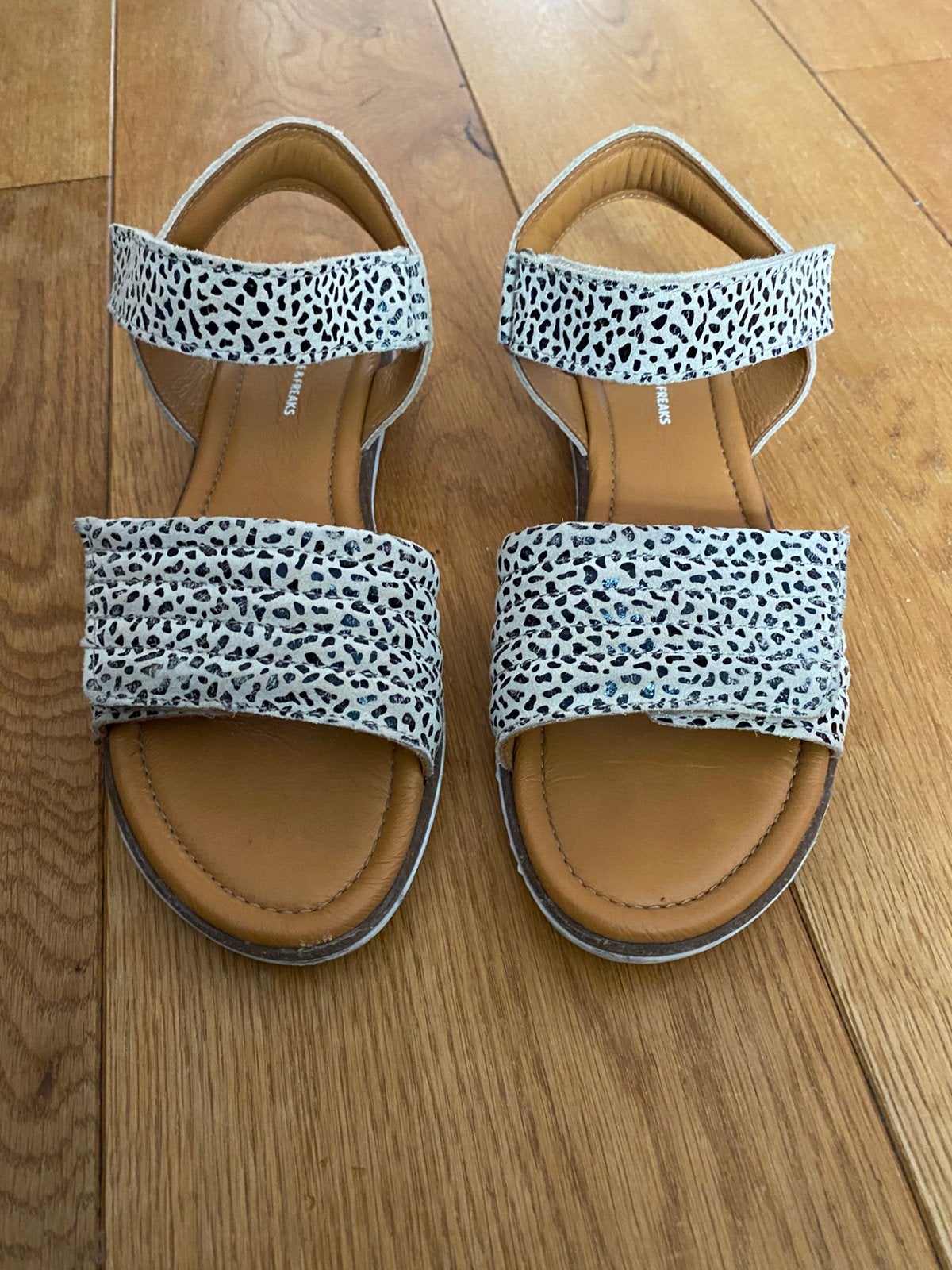 Mt 39 Zwart-witte sandalen luipaardprint van Jochie & Freaks, Zwart, Zo goed als nieuw, Sandalen of Muiltjes, Ophalen of Verzenden