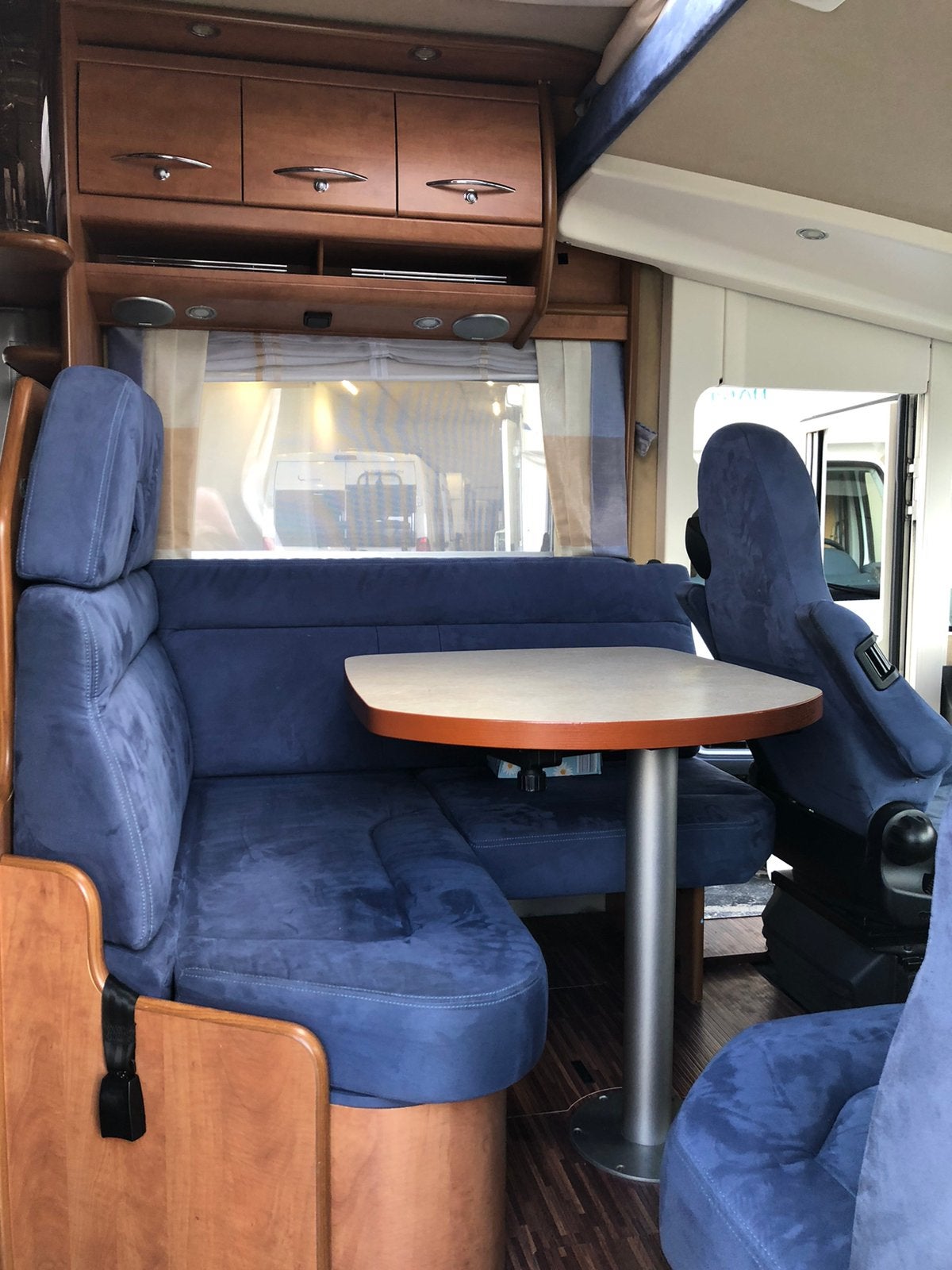 Foto 13 van Smetteloze Carthago Chic C-Line i4.8 ENKELE BEDDEN + Hefbed