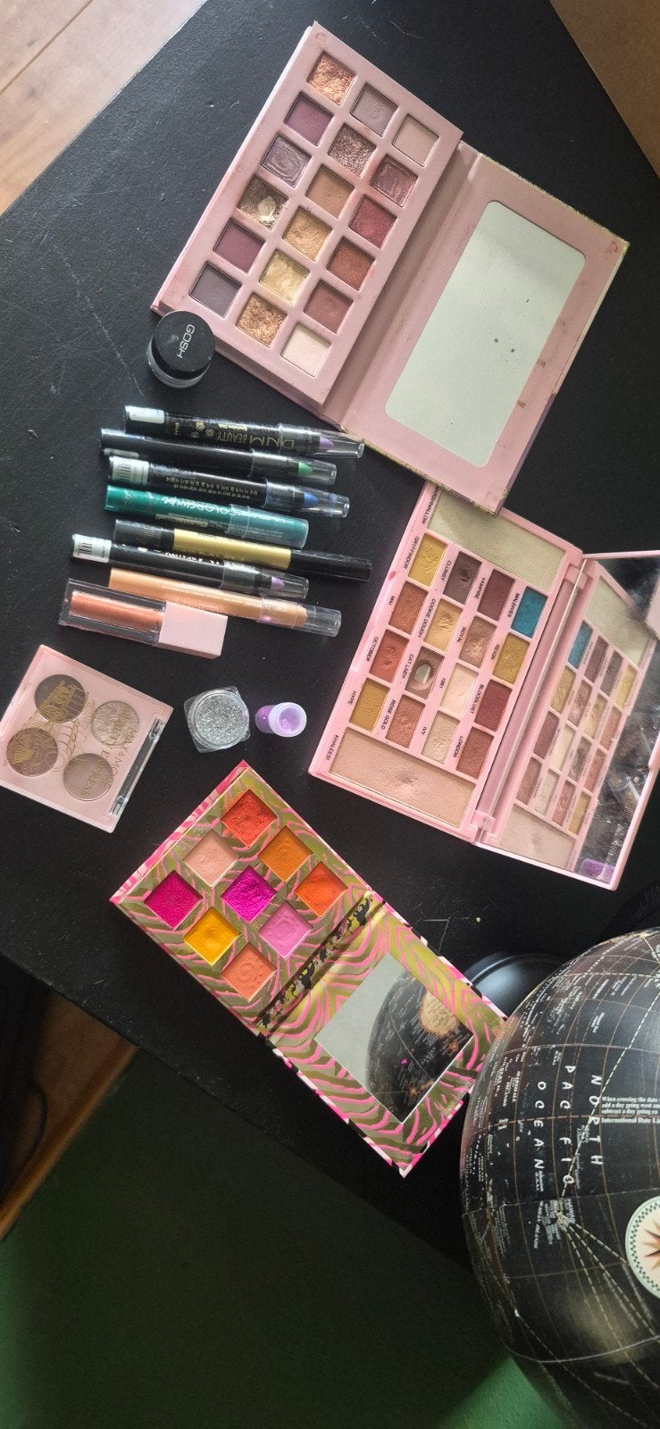 Diverse oogschaduw, Gebruikt, Ophalen of Verzenden, Make-up, Overige kleuren