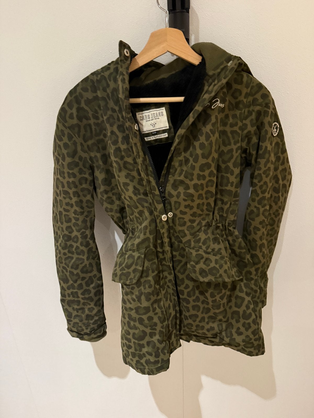 Cars Leopard Print Winterjas Maat 164, Ophalen of Verzenden, Zo goed als nieuw