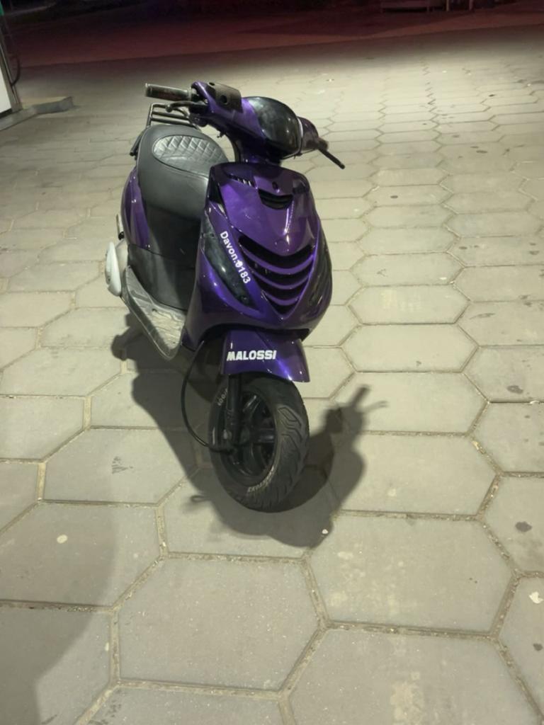 Zip 70cc TERUIL voor een frisse zip 4 takt, Fietsen en Brommers, Ophalen of Verzenden, Zo goed als nieuw, Tweetakt, Zip