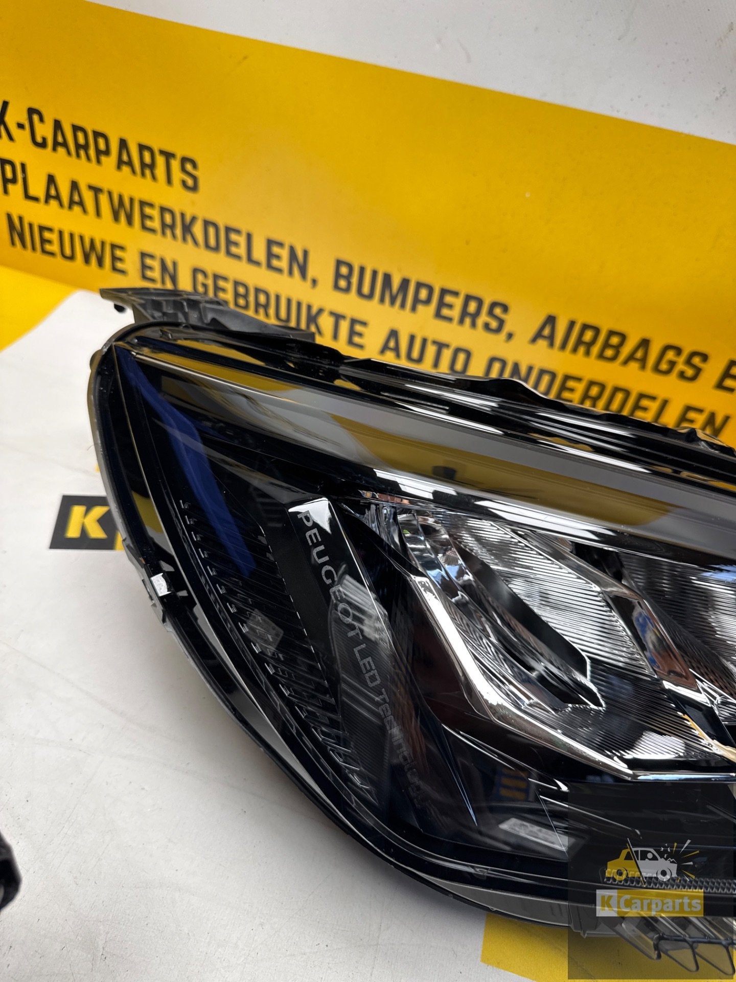 Koplamp PEUGEOT Rechts 208 II 2 2008 II 2 LED 19-23, Auto-onderdelen, Info@fabrikant.eu, Fabrikantstraat 1
1000 AA  Amsterdam, NL