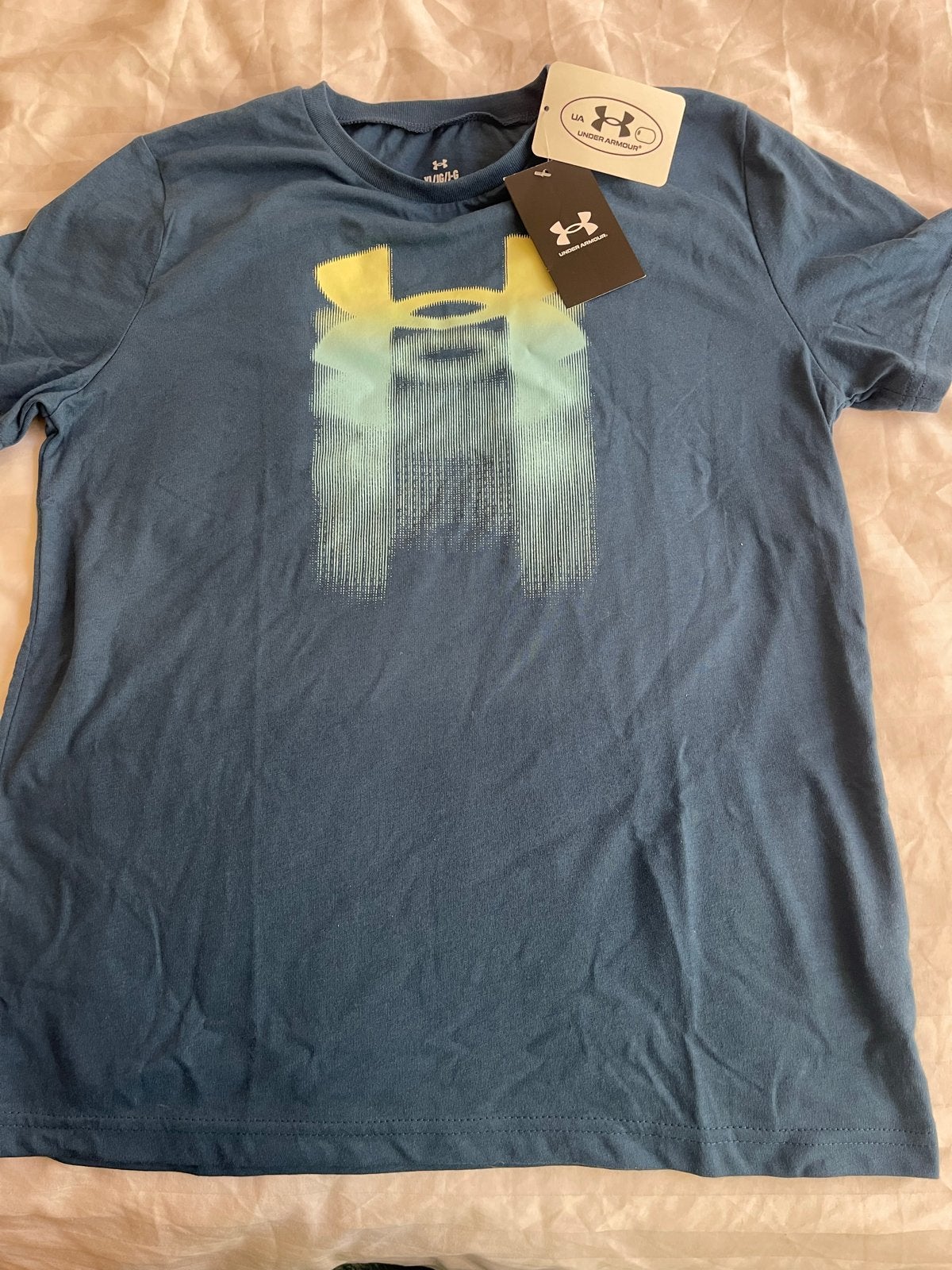 Under Armour T-shirt YL/JG/J-G - Nieuw met kaartjes, Ophalen of Verzenden, Nieuw, Jongen of Meisje