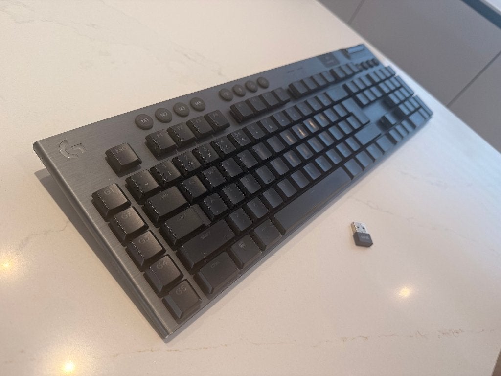 Logitech G915 (tactile), Computers en Software, Toetsenborden, Ophalen of Verzenden