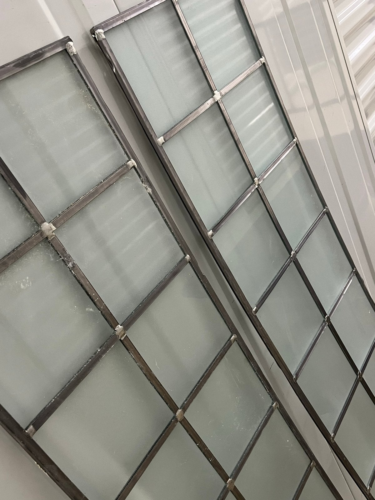 Set van 2 geëtste glas in lood panelen, Gebruikt, Minder dan 80 cm, Glas in lood, Glasplaat