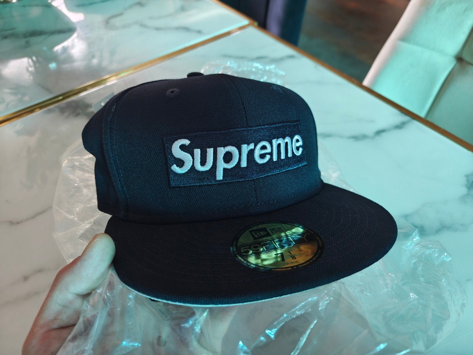 Supreme Champions cap maat 7 1/8 nieuw, Kleding | Heren, Hoeden en Petten, Nieuw, Ophalen of Verzenden, Supreme, Pet