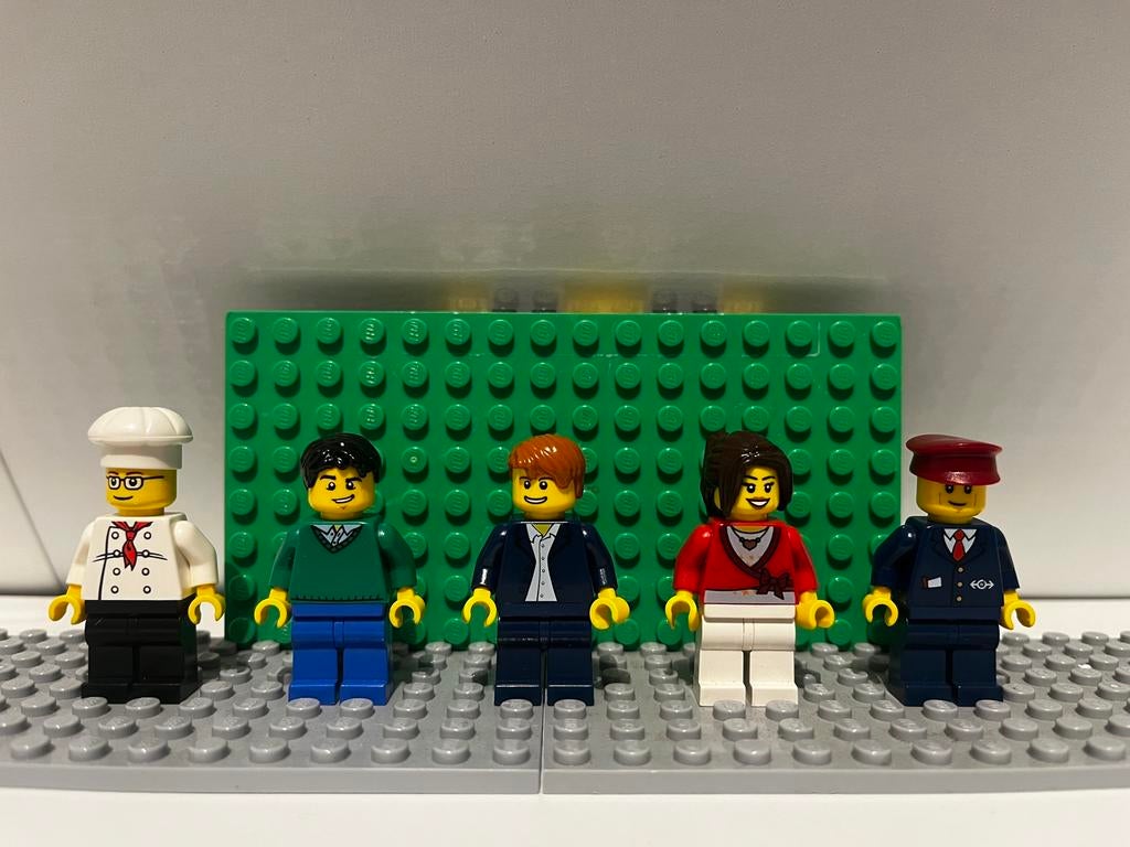 Minifiguren uit de legoset 60050, Ophalen of Verzenden, Zo goed als nieuw
