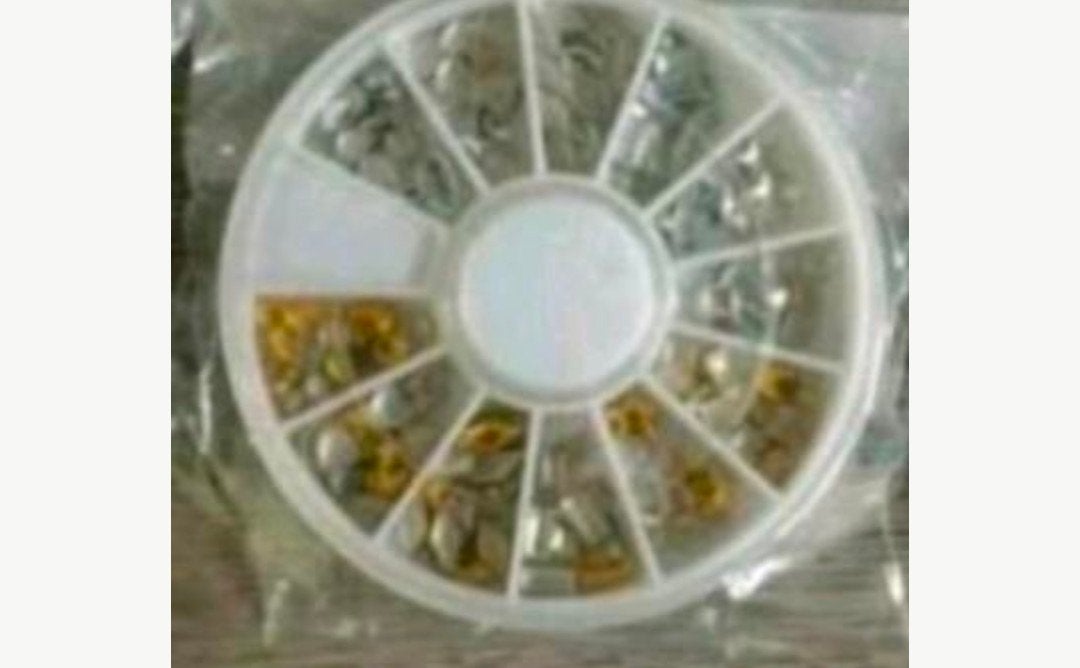 Goud zilver mix nagelversiering studs, Overige kleuren, Nieuw, Ophalen of Verzenden, Handen en Nagels