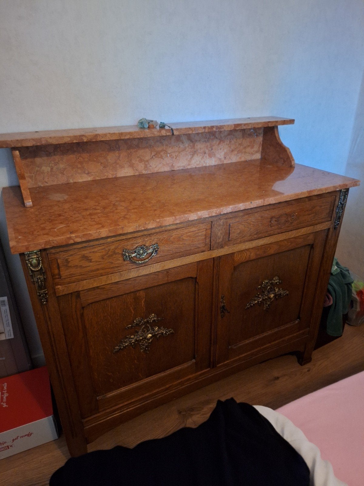 Antieke Franse dressoir met 3luik spiegels, Ophalen, Gebruikt