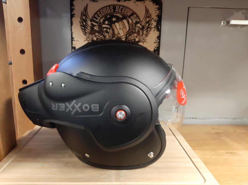 Roof Boxxer helm XL motor scooter helm brommer Roof Boxer XL, Motoren, Kleding | Motorhelmen, Pascalstraat 6 1704 RD Heerhugowaard