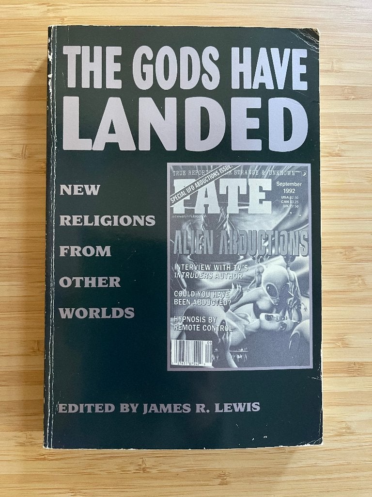 The Gods Have Landed James Lewis UFO Aliens, Ophalen of Verzenden, Gelezen, Overige onderwerpen, Achtergrond en Informatie