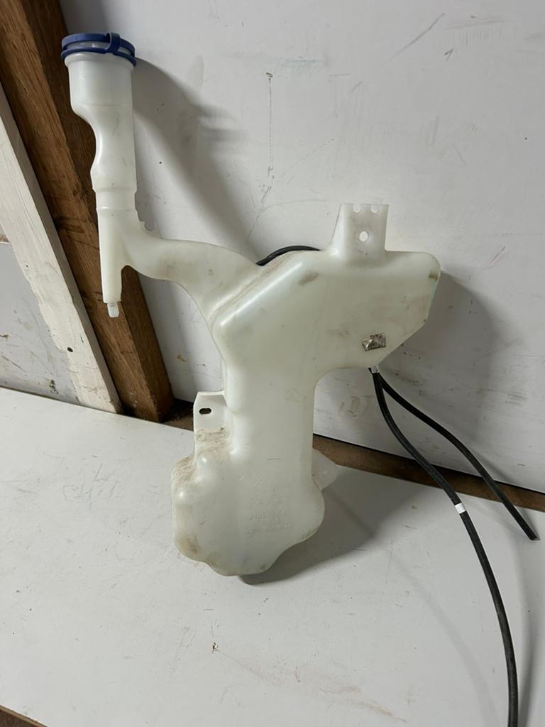 Ford fiesta mk7 ruitensproeier tank H1BB17B613, Auto-onderdelen, Ophalen of Verzenden, Nieuw, Ford