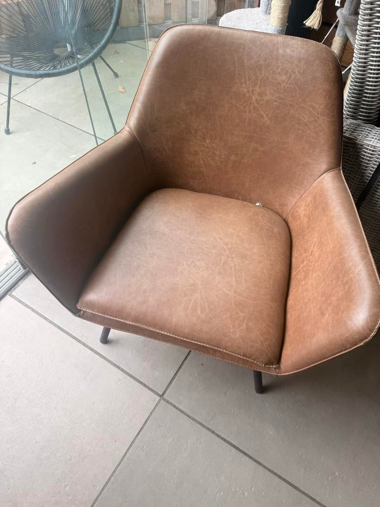 Brede stoel voor babyvoeding of woonkamer, Ophalen, Zo goed als nieuw, Leer, 75 tot 100 cm