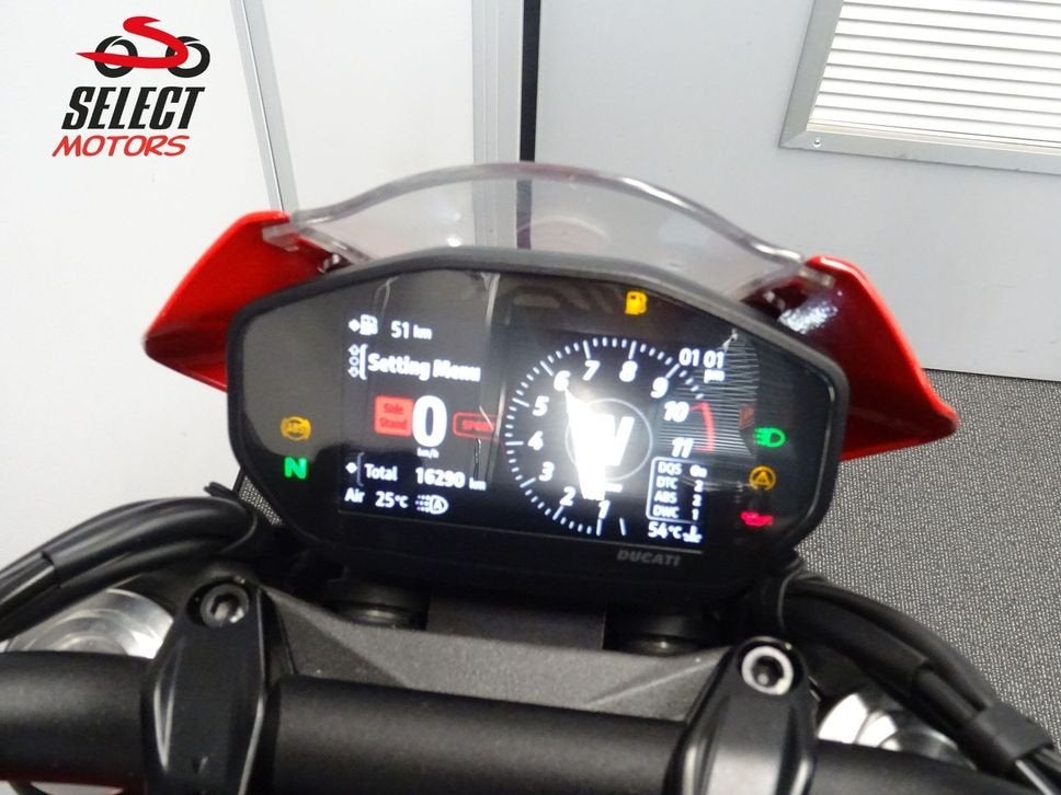 PRACHTIGE DUCATI MONSTER 937 +  ( 2021 ), Motoren, DUCATI, 2 cilinders, Onbekend, Onbekend