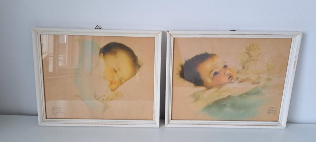 2 Schilderijtjes Bessie Pease Gutmann 30x24 cm, Minder dan 50 cm, Gebruikt, Oorspronkelijke maker, Ophalen of Verzenden